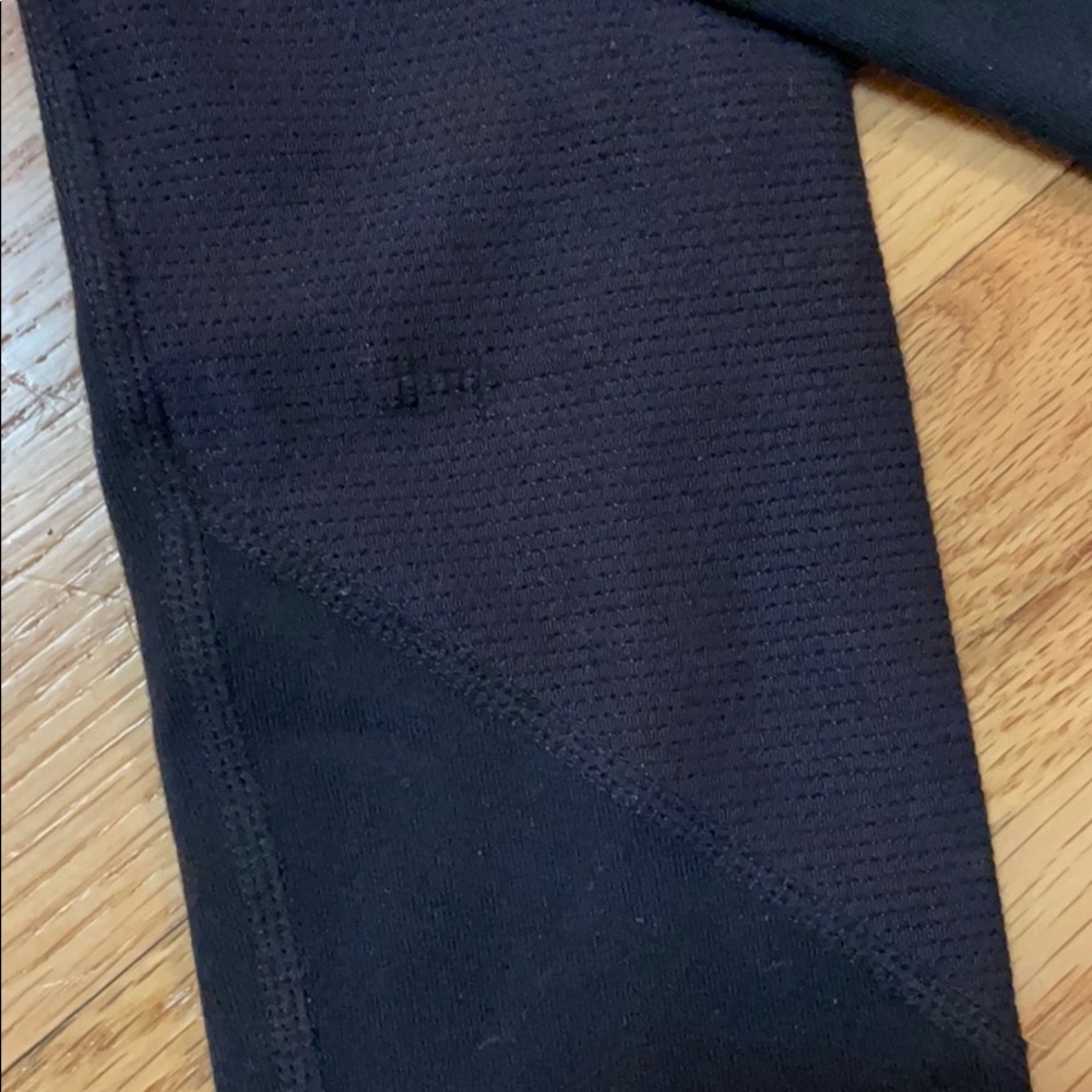 Athleta Black Relay Reflective Leggings w/pockets - Picture 15 of 16